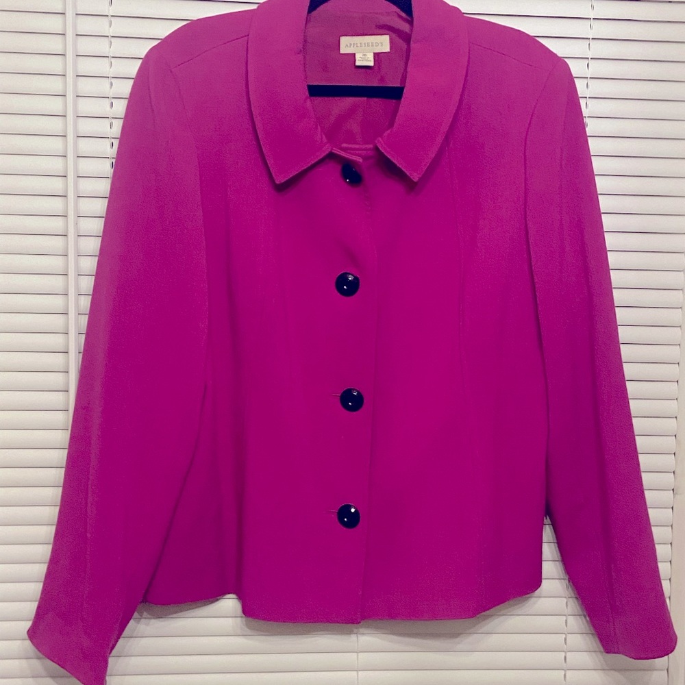 Plus Size BlazerGreat for the office or Zoom meetings.